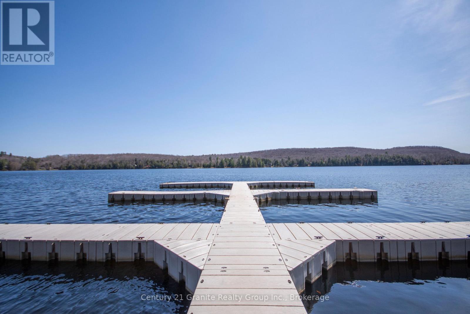 44 Webb Circle, Dysart Et Al (Dysart), ON - Outdoor With Body Of Water