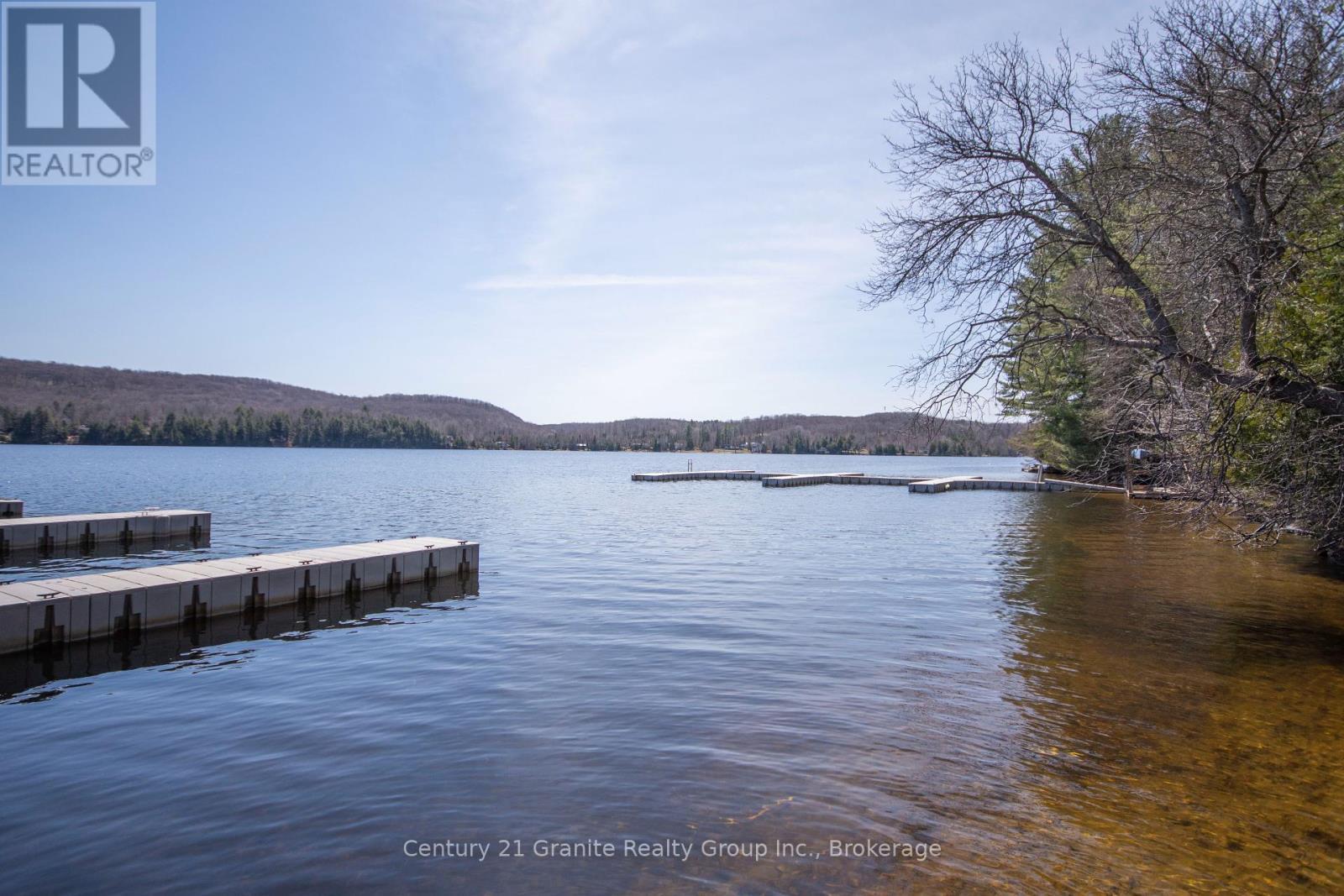 44 Webb Circle, Dysart Et Al (Dysart), ON - Outdoor With Body Of Water With View