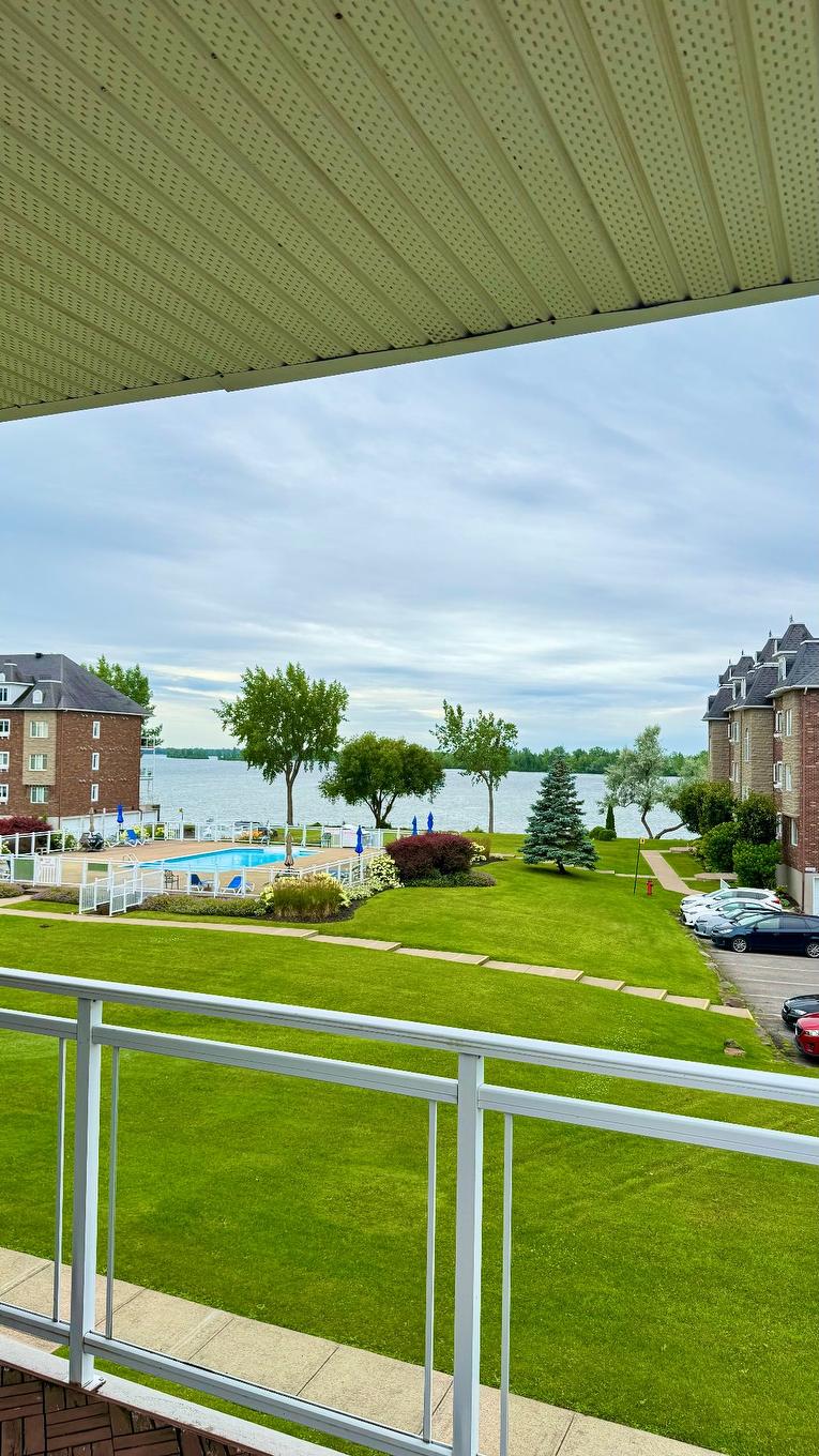 Patio - 5-9300 Rue Rubaniers, Brossard, QC - Outdoor With View