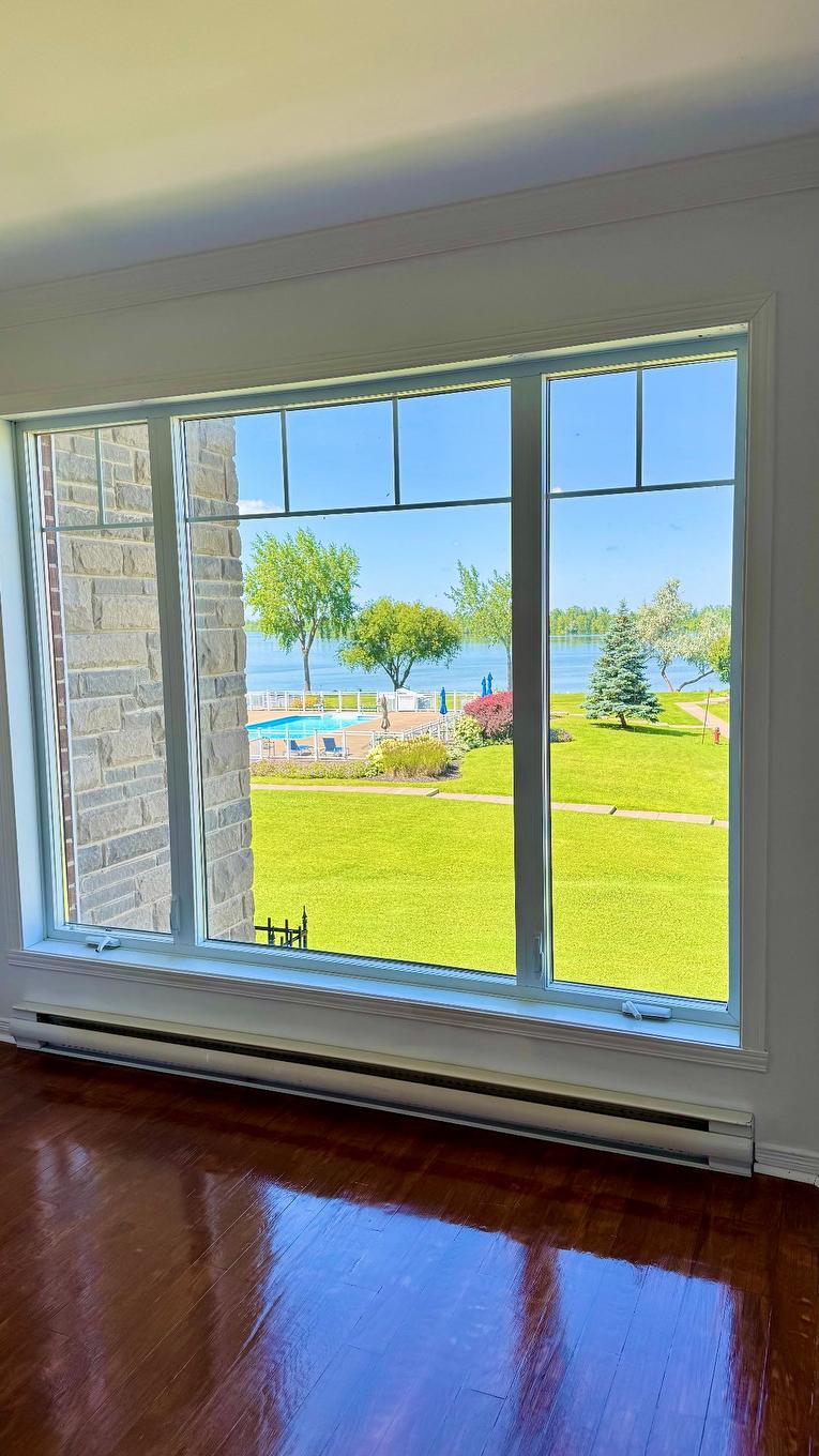 Water view - 5-9300 Rue Rubaniers, Brossard, QC - Indoor Photo Showing Other Room