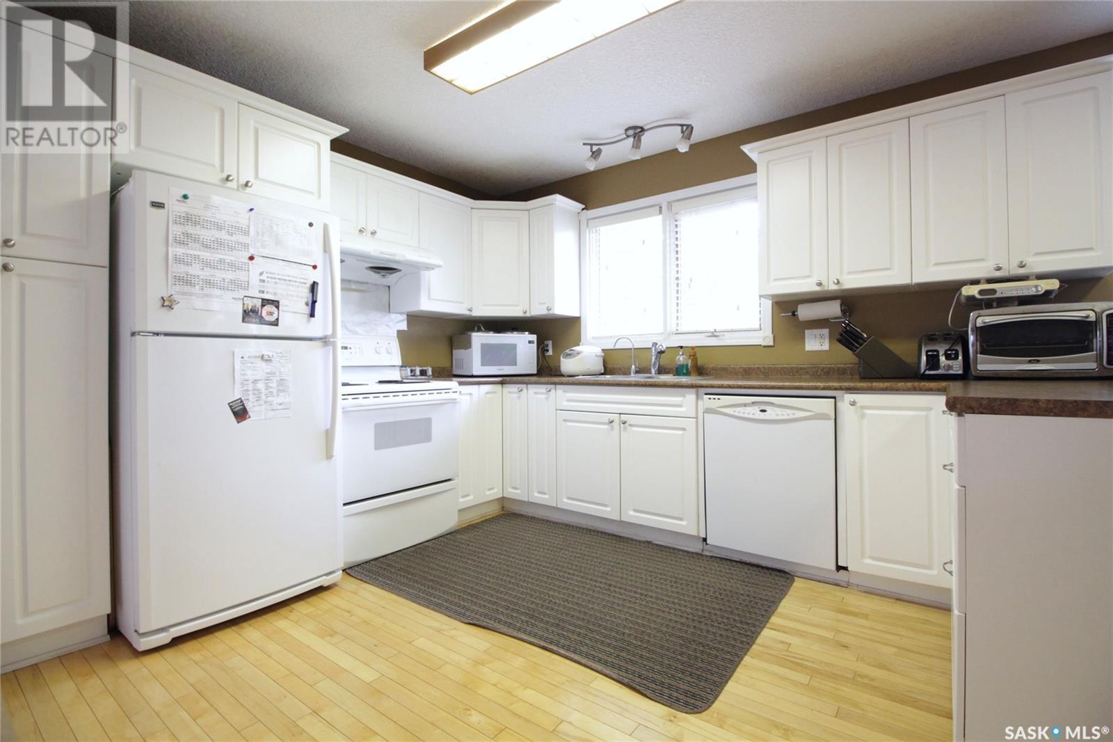311 Pelly Street, Rocanville, SK - Indoor Photo Showing Kitchen