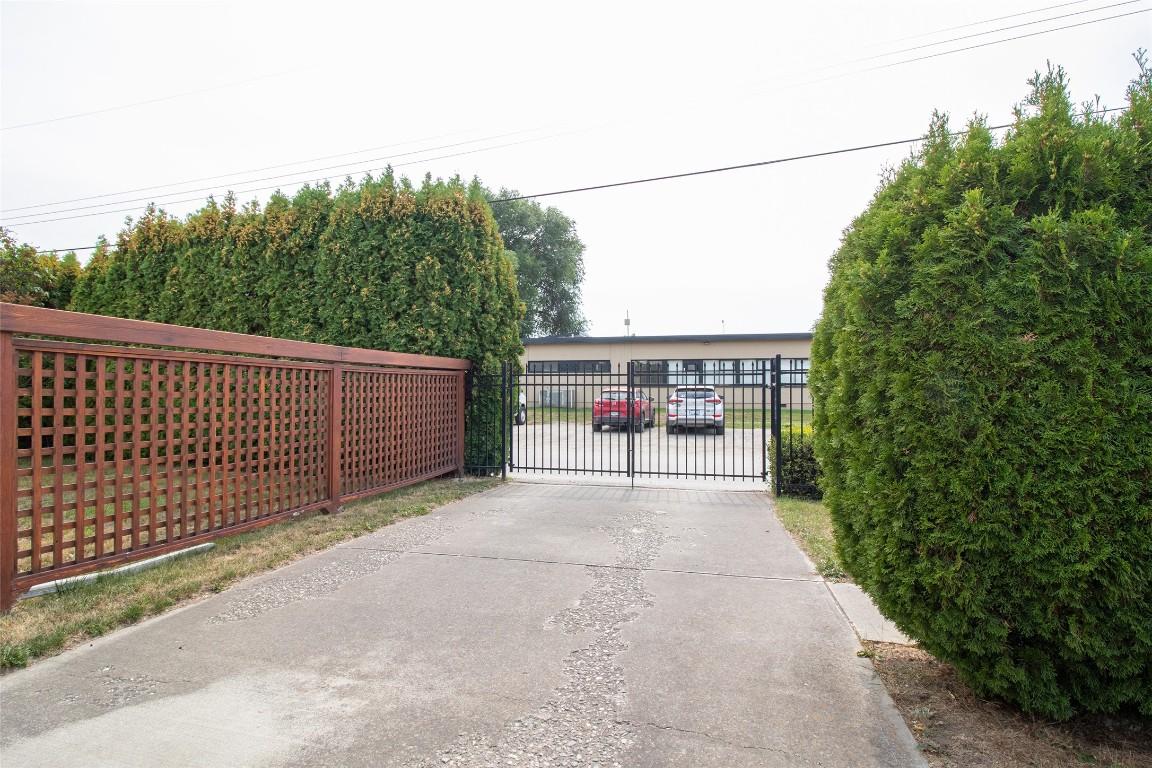 1408 Graham Street, Kelowna, BC - Outdoor