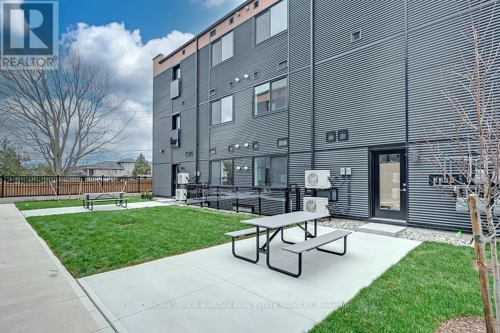 3A - 259 King Street E, Hamilton, ON - Outdoor