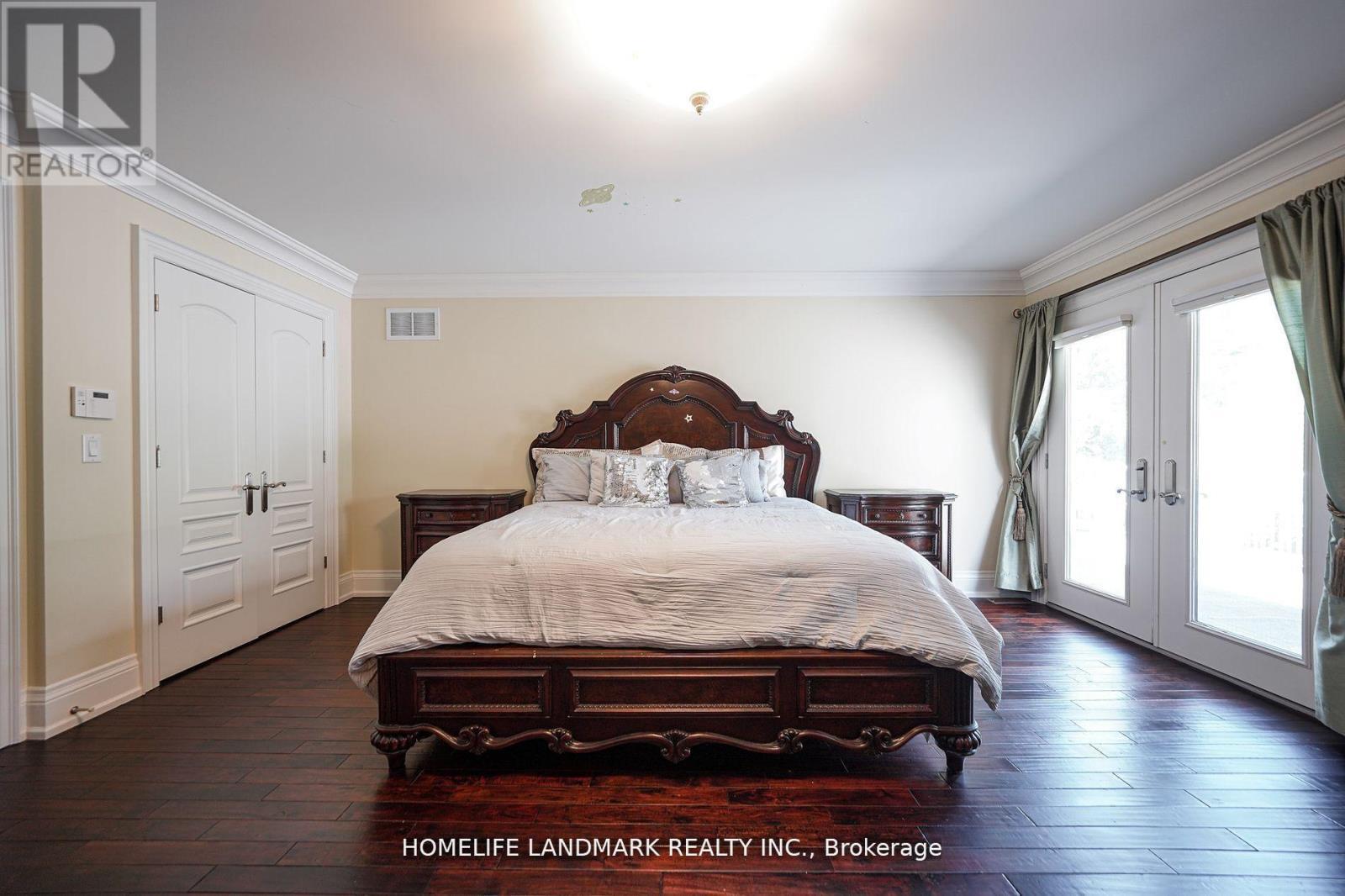 450 Meadow Wood Road, Mississauga, ON - Indoor Photo Showing Bedroom