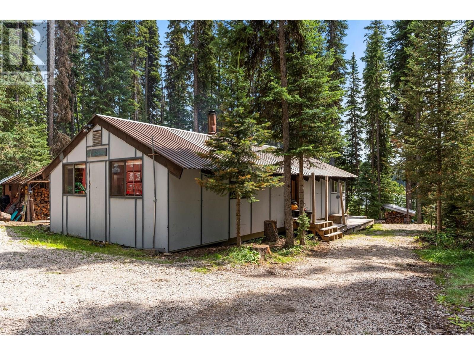 Block E Crooked Lake, Lake Country, BC - Outdoor