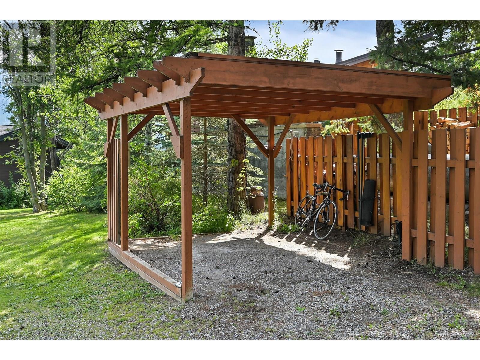 2384 Ruault Road, Invermere, BC - Outdoor