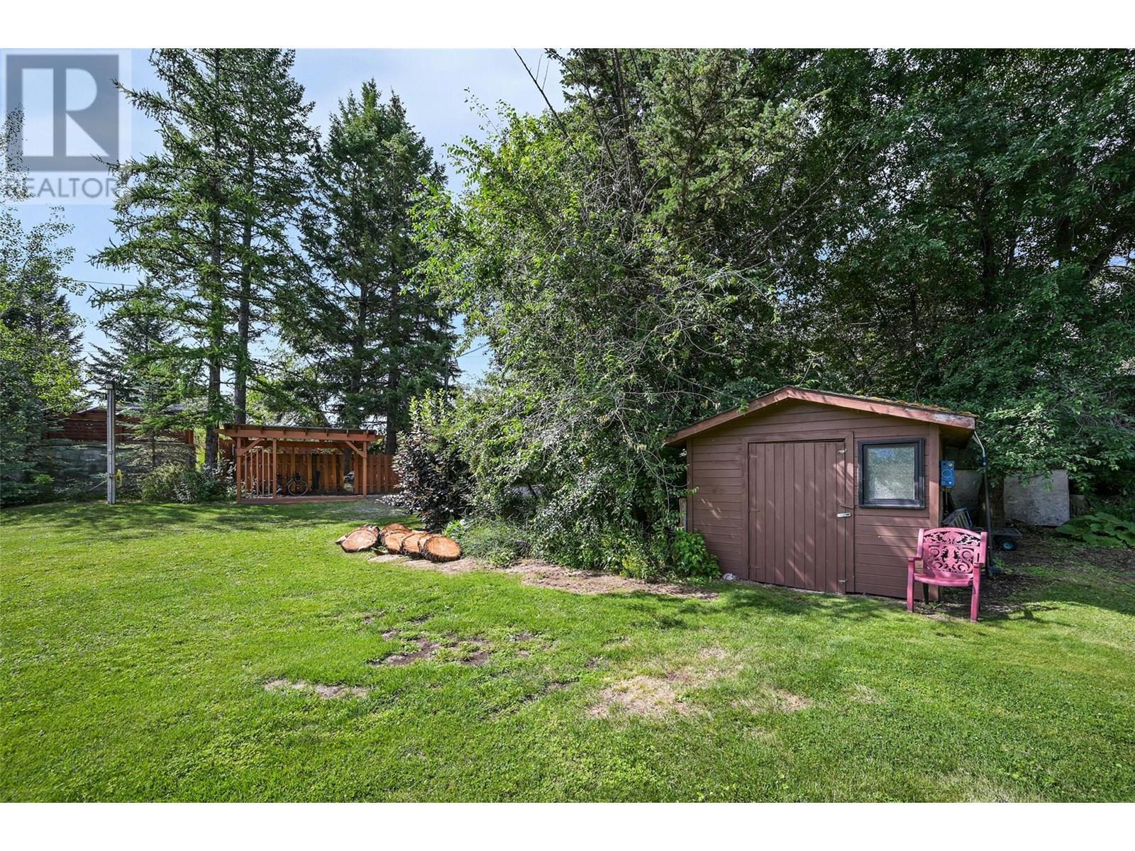 2384 Ruault Road, Invermere, BC - Outdoor
