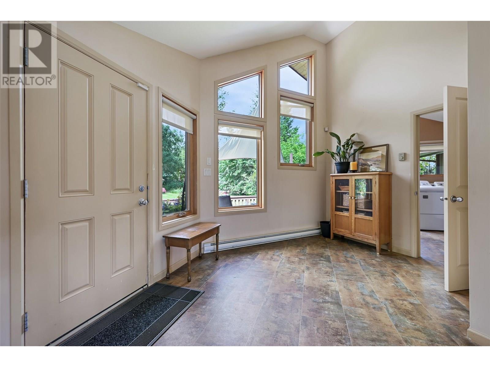 2384 Ruault Road, Invermere, BC - Indoor Photo Showing Other Room