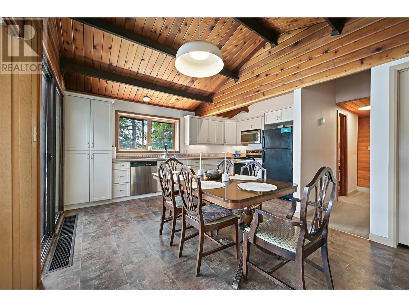 2384 Ruault Road, Invermere, BC - Indoor Photo Showing Dining Room