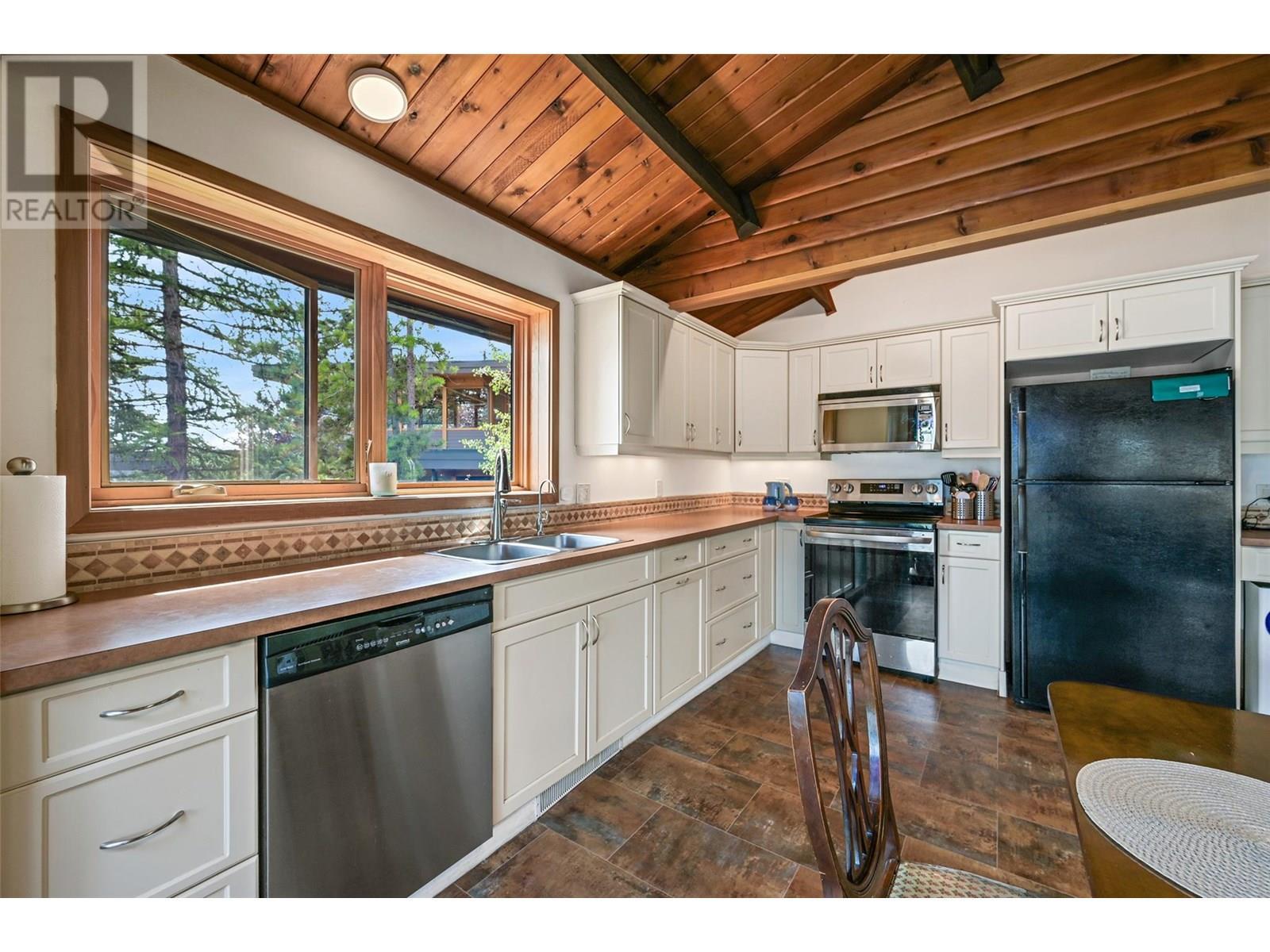 2384 Ruault Road, Invermere, BC - Indoor Photo Showing Kitchen With Double Sink