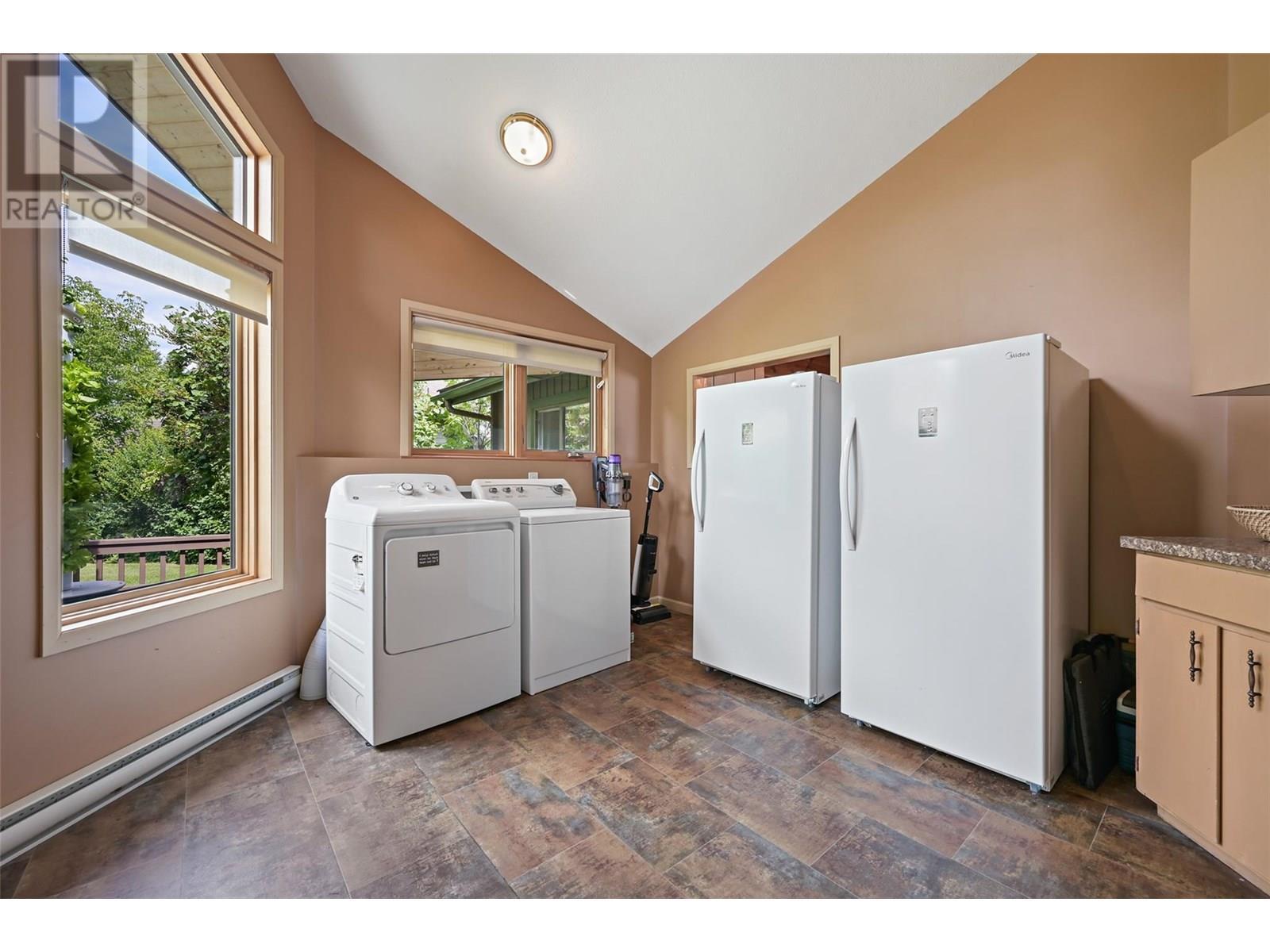 2384 Ruault Road, Invermere, BC - Indoor Photo Showing Laundry Room