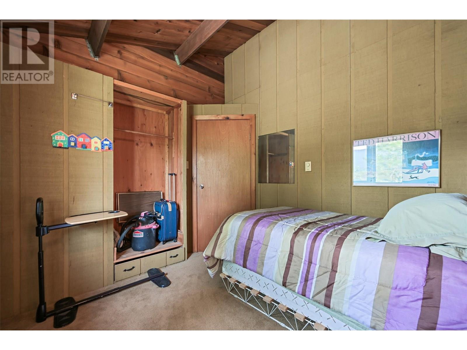 2384 Ruault Road, Invermere, BC - Indoor Photo Showing Bedroom