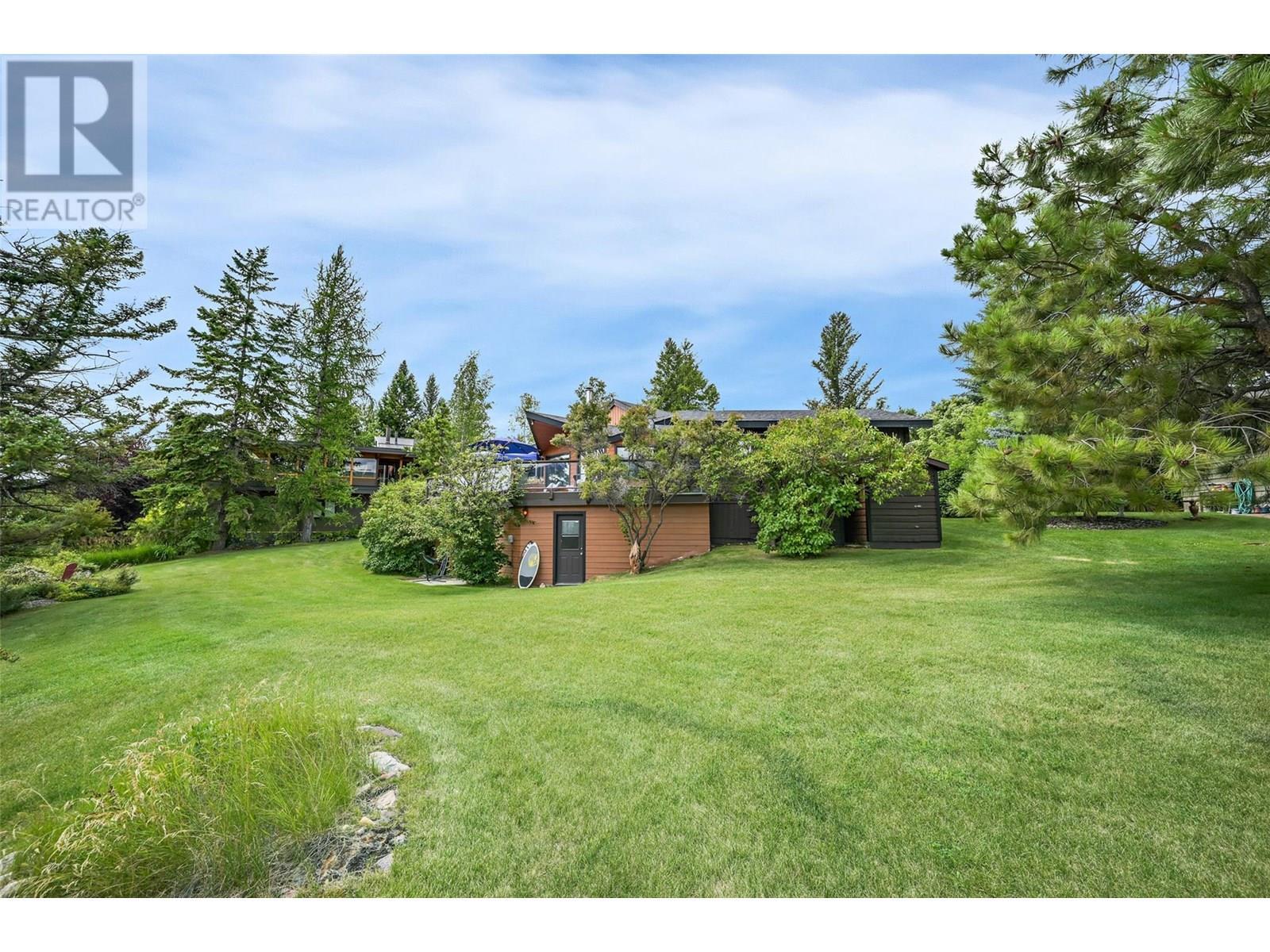 2384 Ruault Road, Invermere, BC - Outdoor