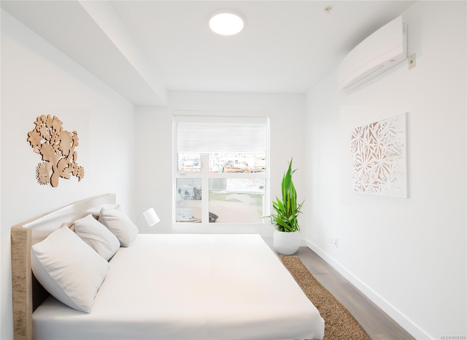 102-3564 A Ryder Hesjedal Way, Colwood, BC - Indoor Photo Showing Bedroom