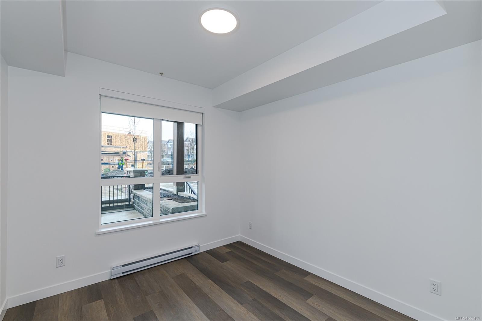 102-3564 A Ryder Hesjedal Way, Colwood, BC - Indoor Photo Showing Other Room