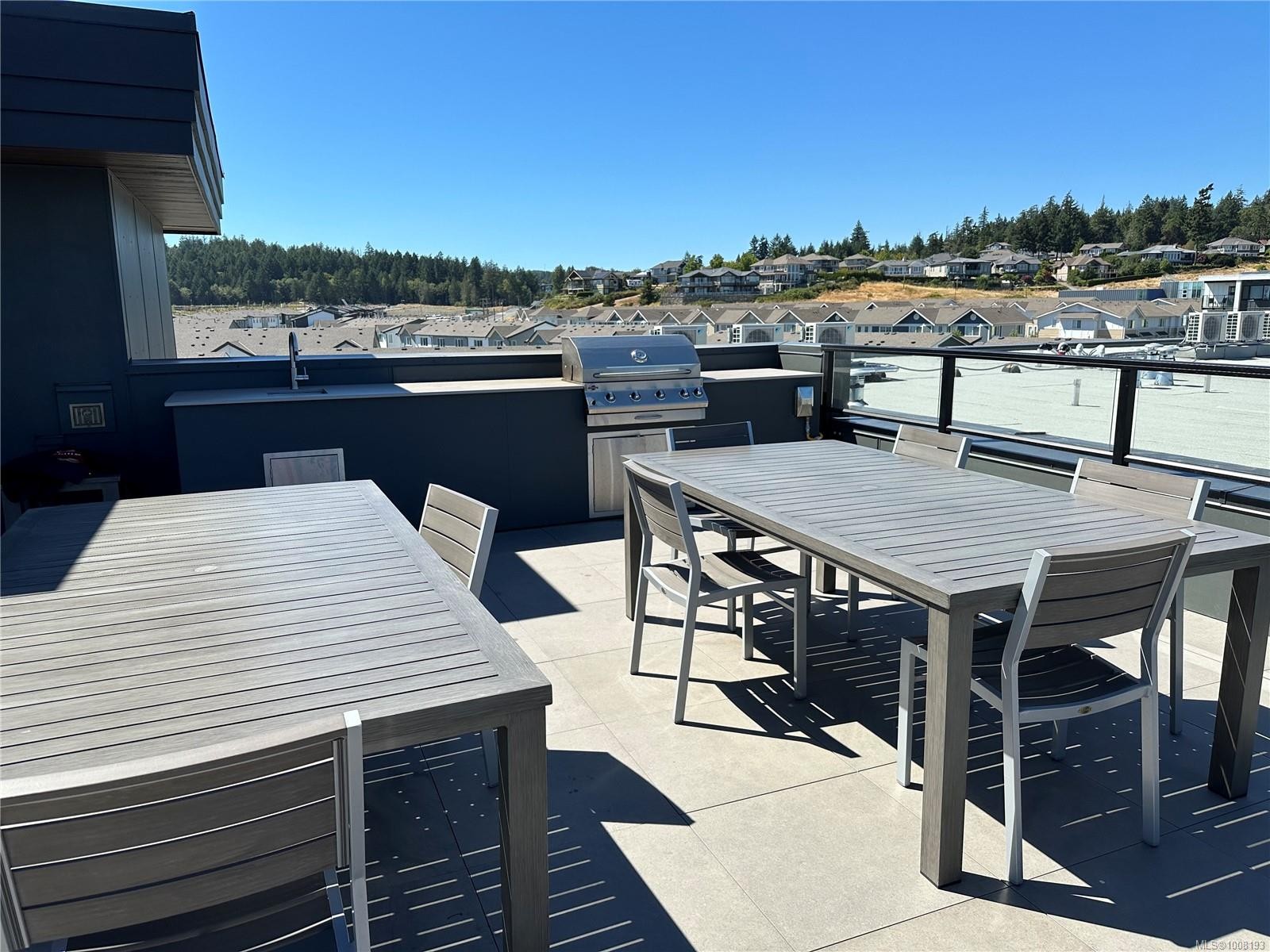 102-3564 A Ryder Hesjedal Way, Colwood, BC - Outdoor