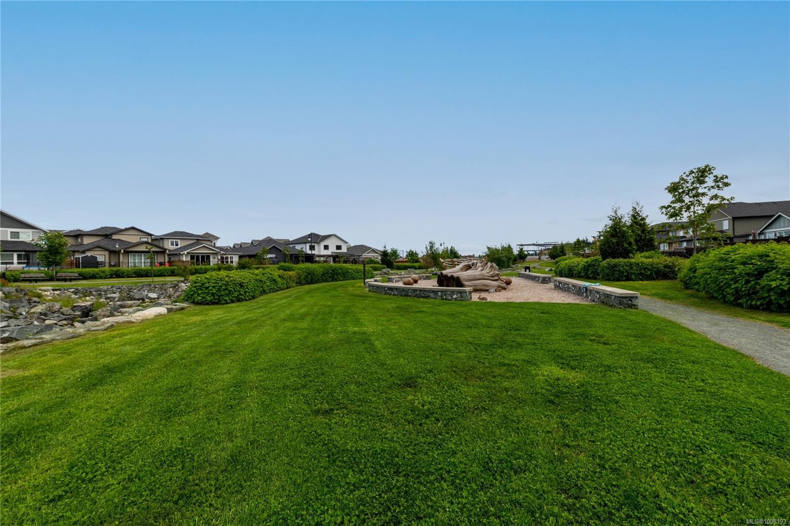 102-3564 A Ryder Hesjedal Way, Colwood, BC - Outdoor