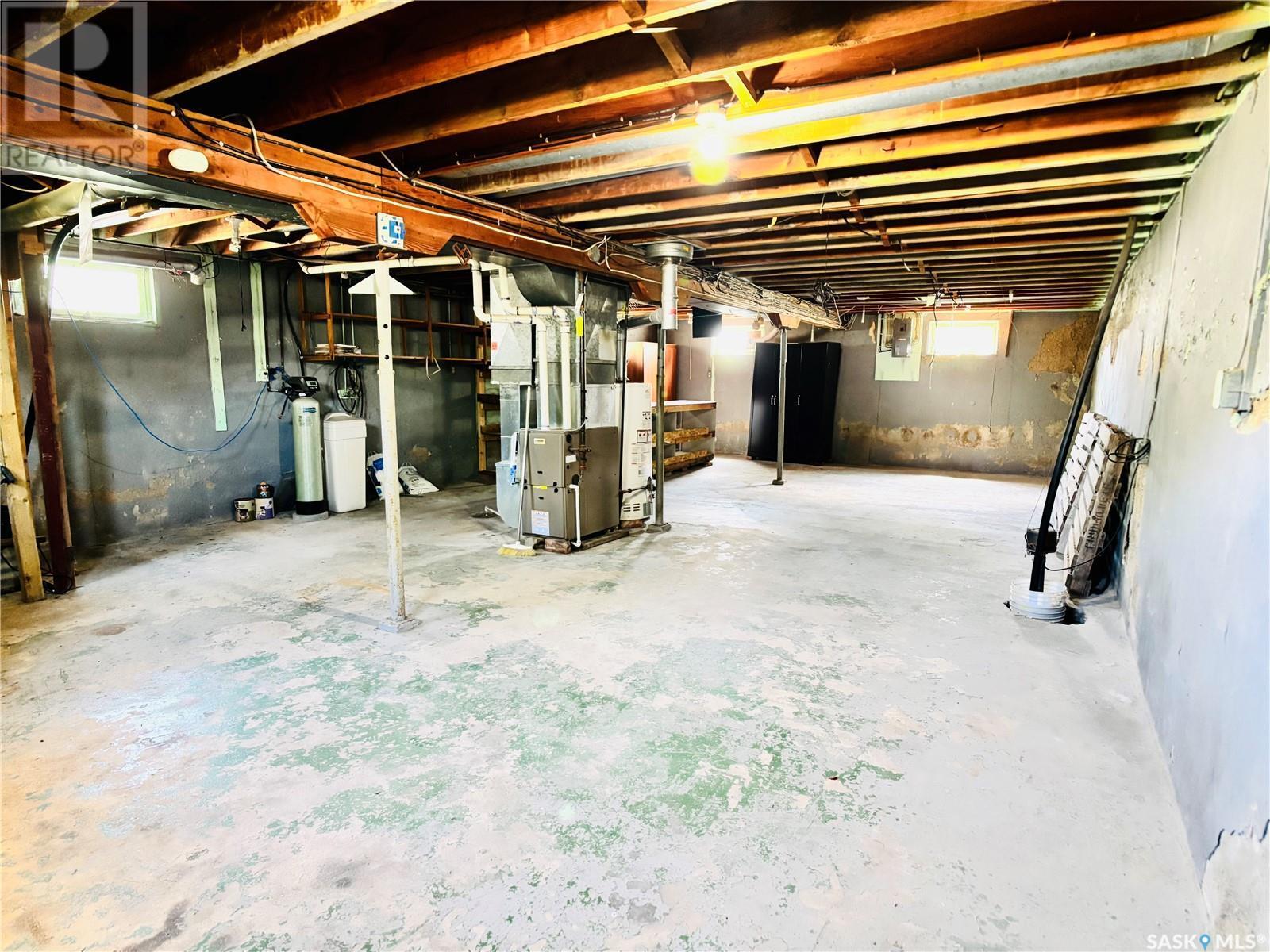 111 Stephens Street, Gainsborough, SK - Indoor Photo Showing Basement