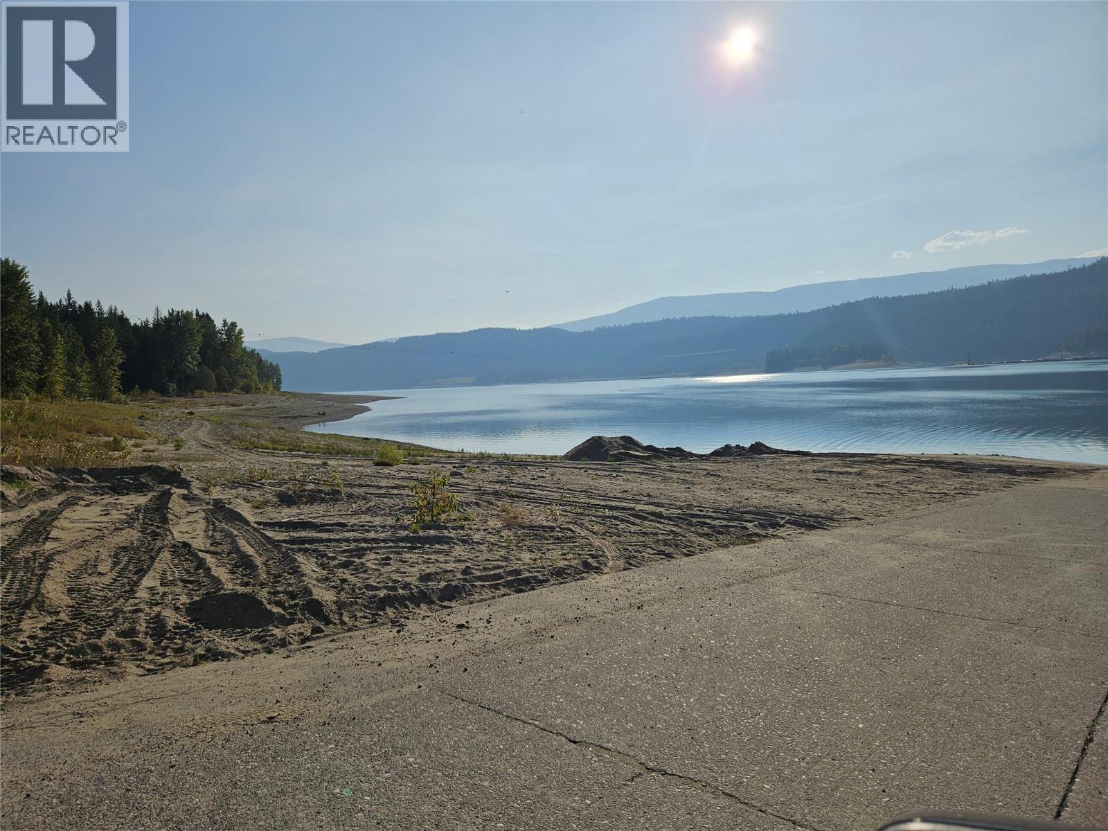 130 Lower Fauquier Road, Fauquier, BC