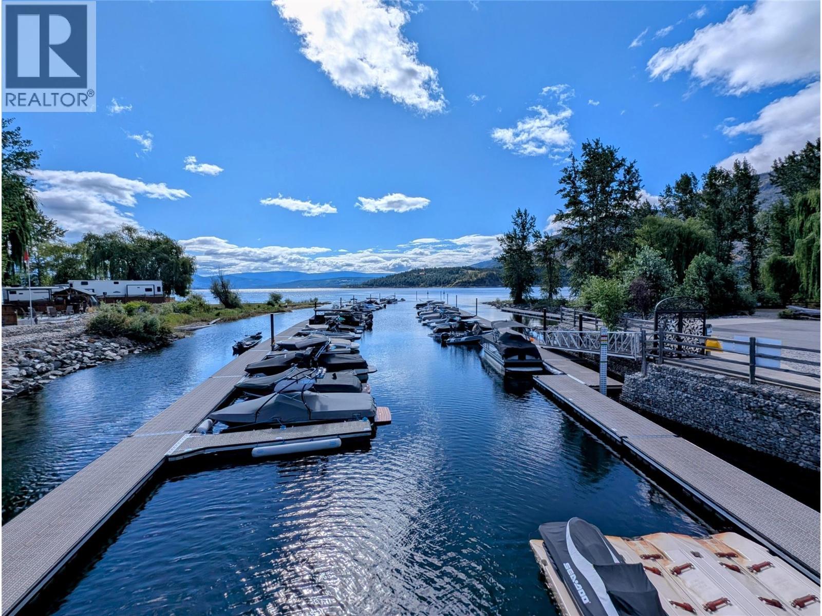 27 Cottonwood Drive, Lee Creek, BC