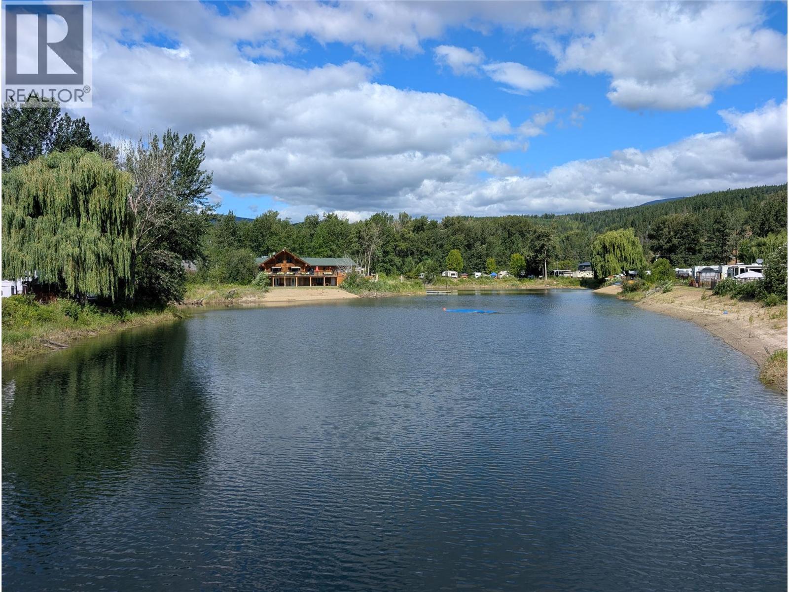 27 Cottonwood Drive, Lee Creek, BC