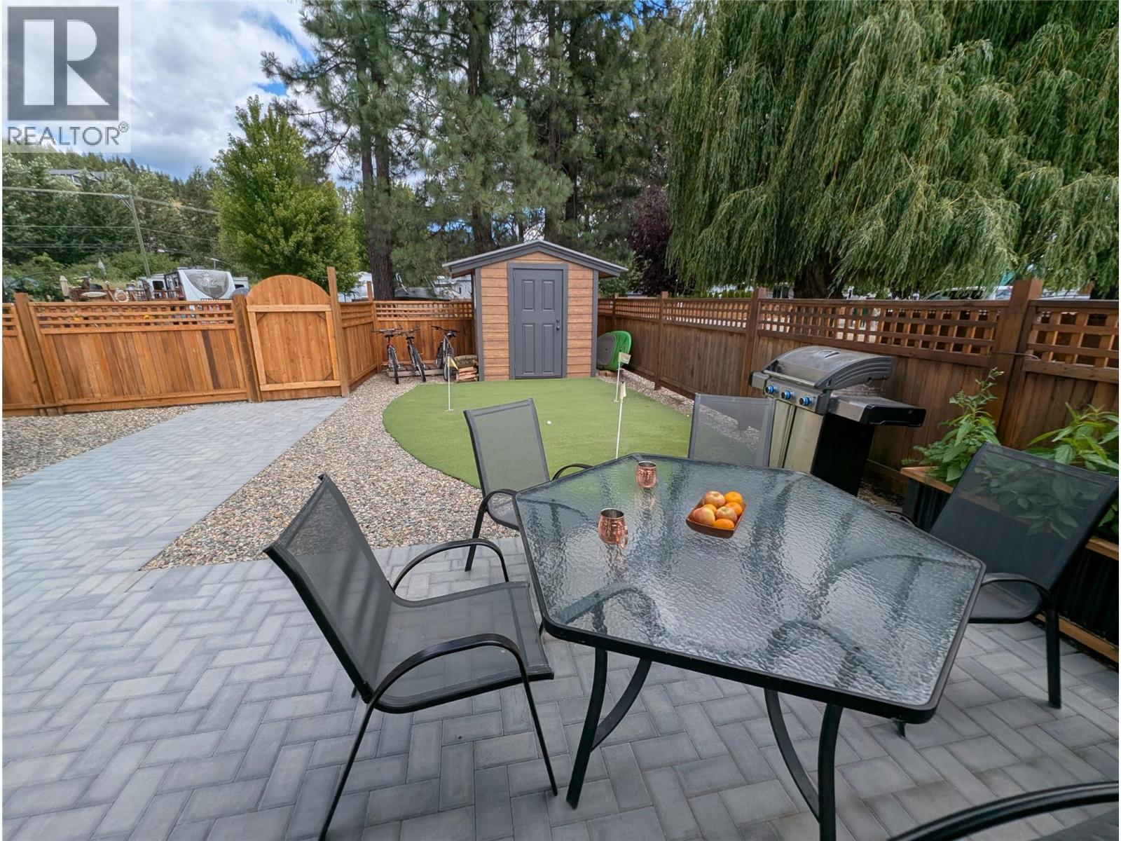 27 Cottonwood Drive, Lee Creek, BC