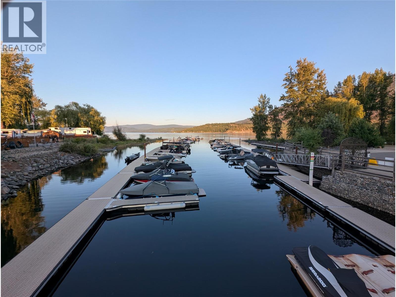 27 Cottonwood Drive, Lee Creek, BC