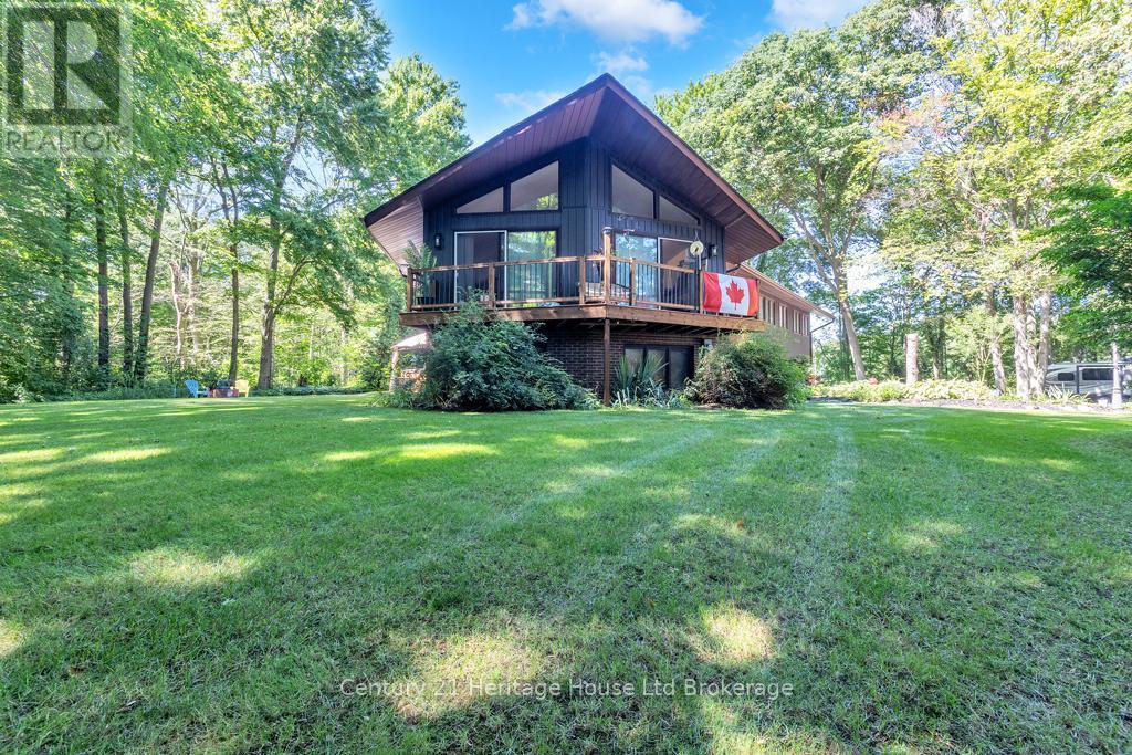 841 2Nd Concession Road, Norfolk, ON - Outdoor With Deck Patio Veranda