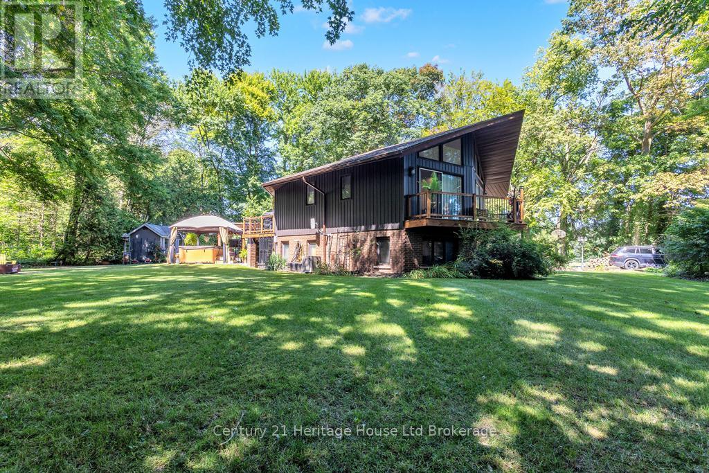 841 2Nd Concession Road, Norfolk, ON - Outdoor With Deck Patio Veranda