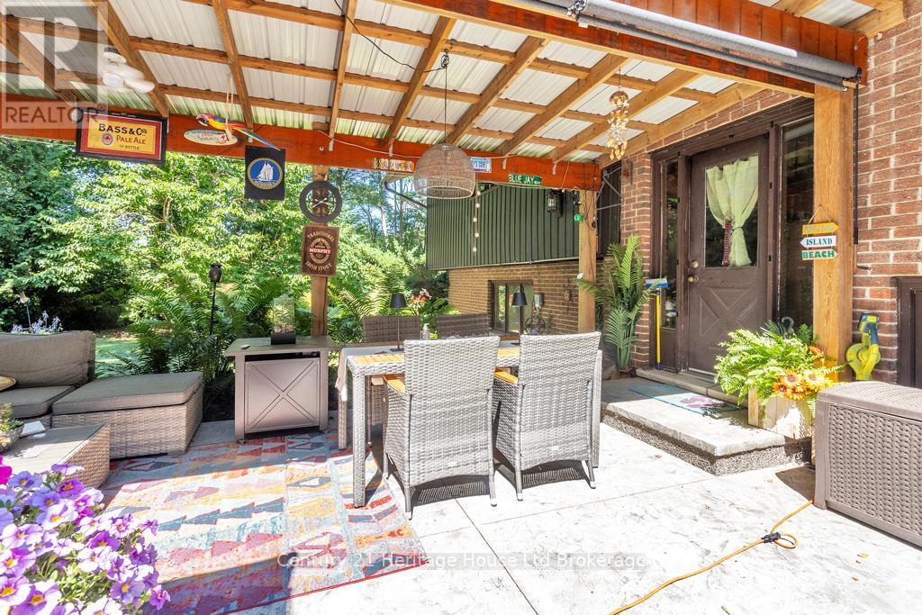 841 2Nd Concession Road, Norfolk, ON - Outdoor With Deck Patio Veranda