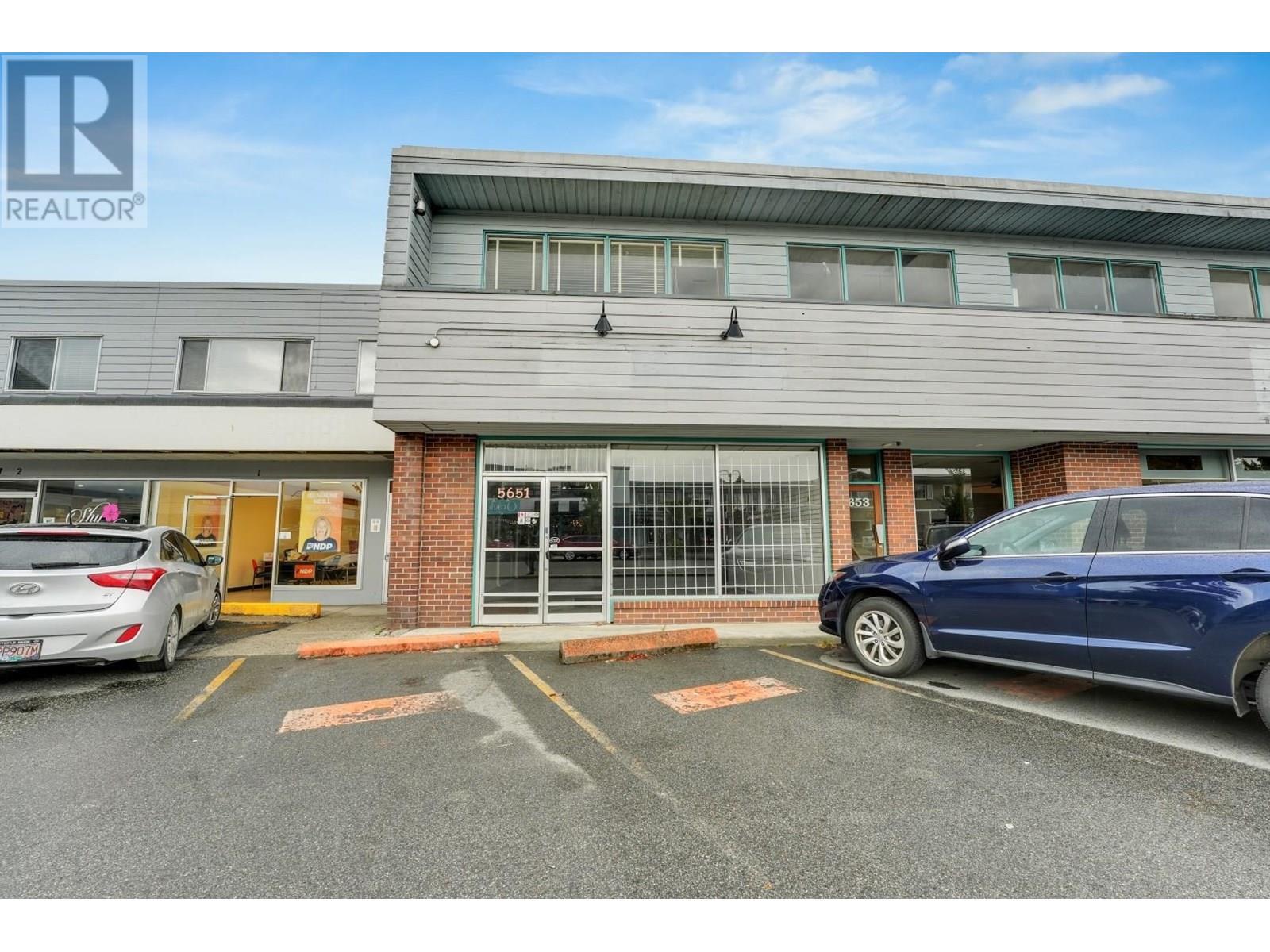 5651 Cowrie Street, Sechelt, BC