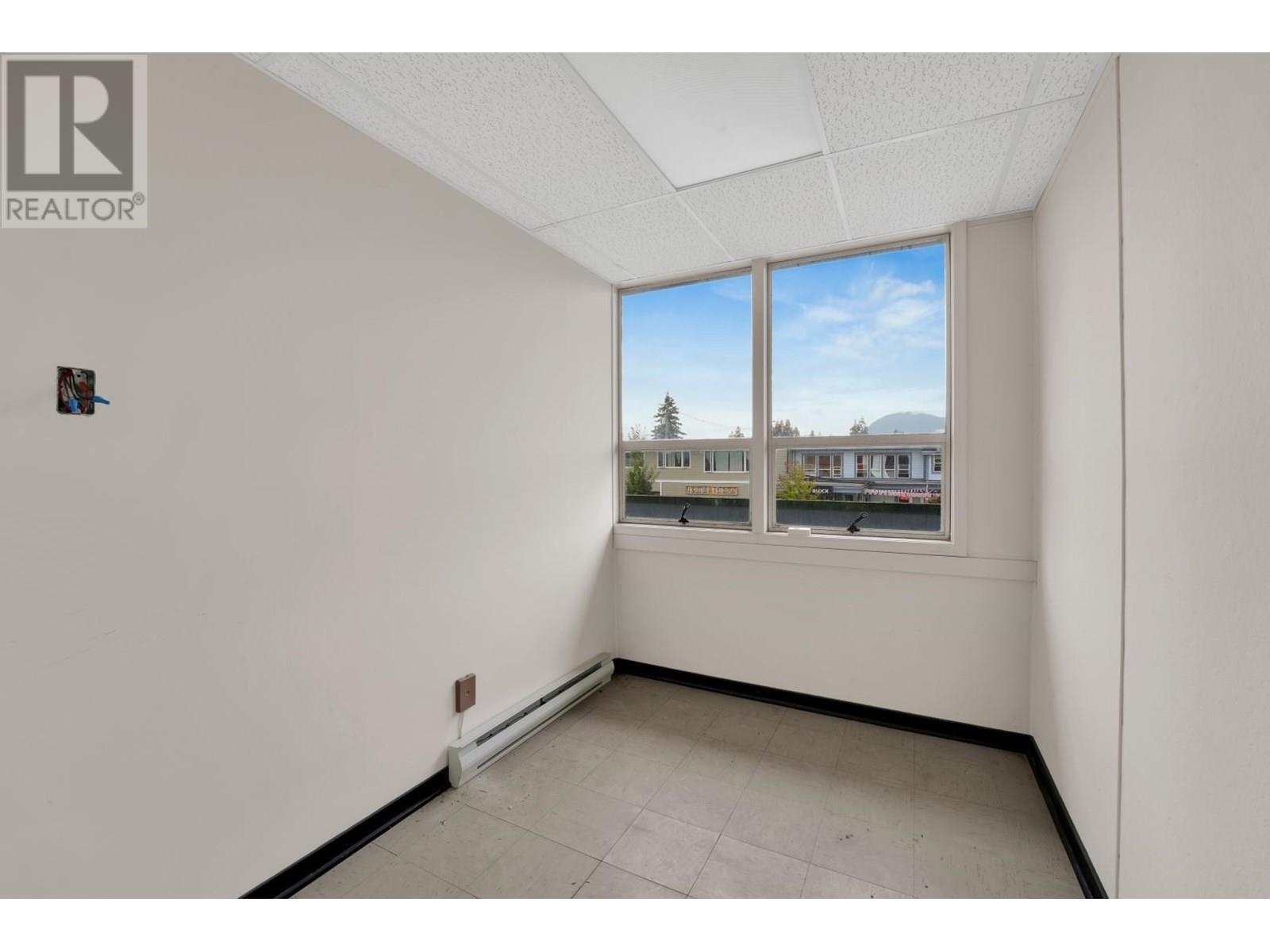 5651 Cowrie Street, Sechelt, BC