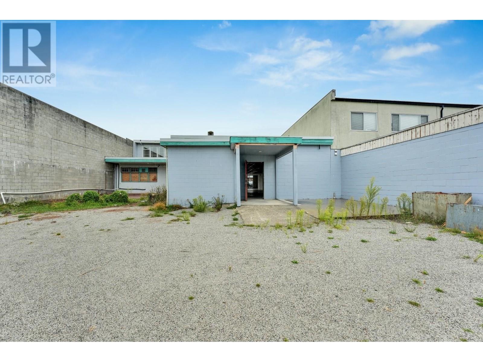 5651 Cowrie Street, Sechelt, BC