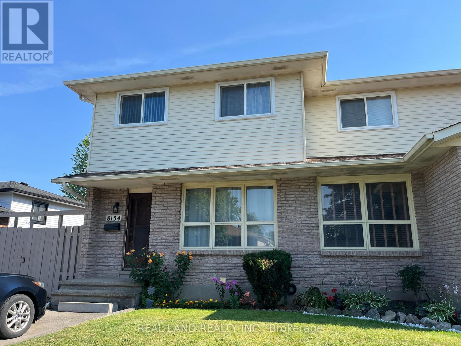 8154 Post Road, Niagara Falls, ON - Outdoor