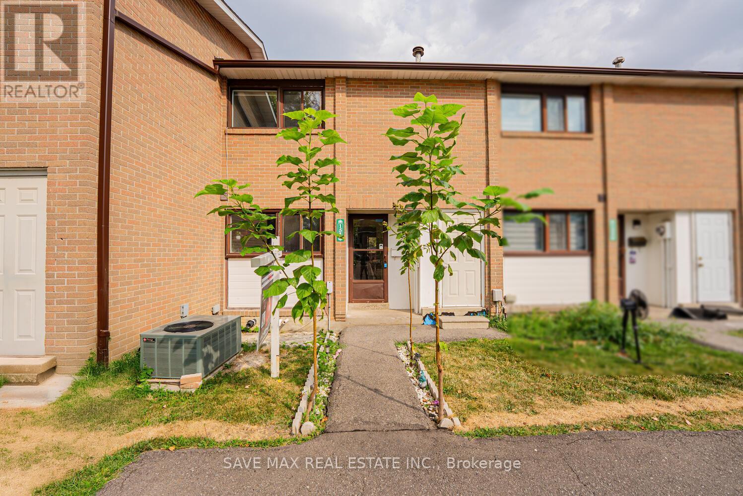 153 Fleetwood Crescent, Brampton, ON - Outdoor