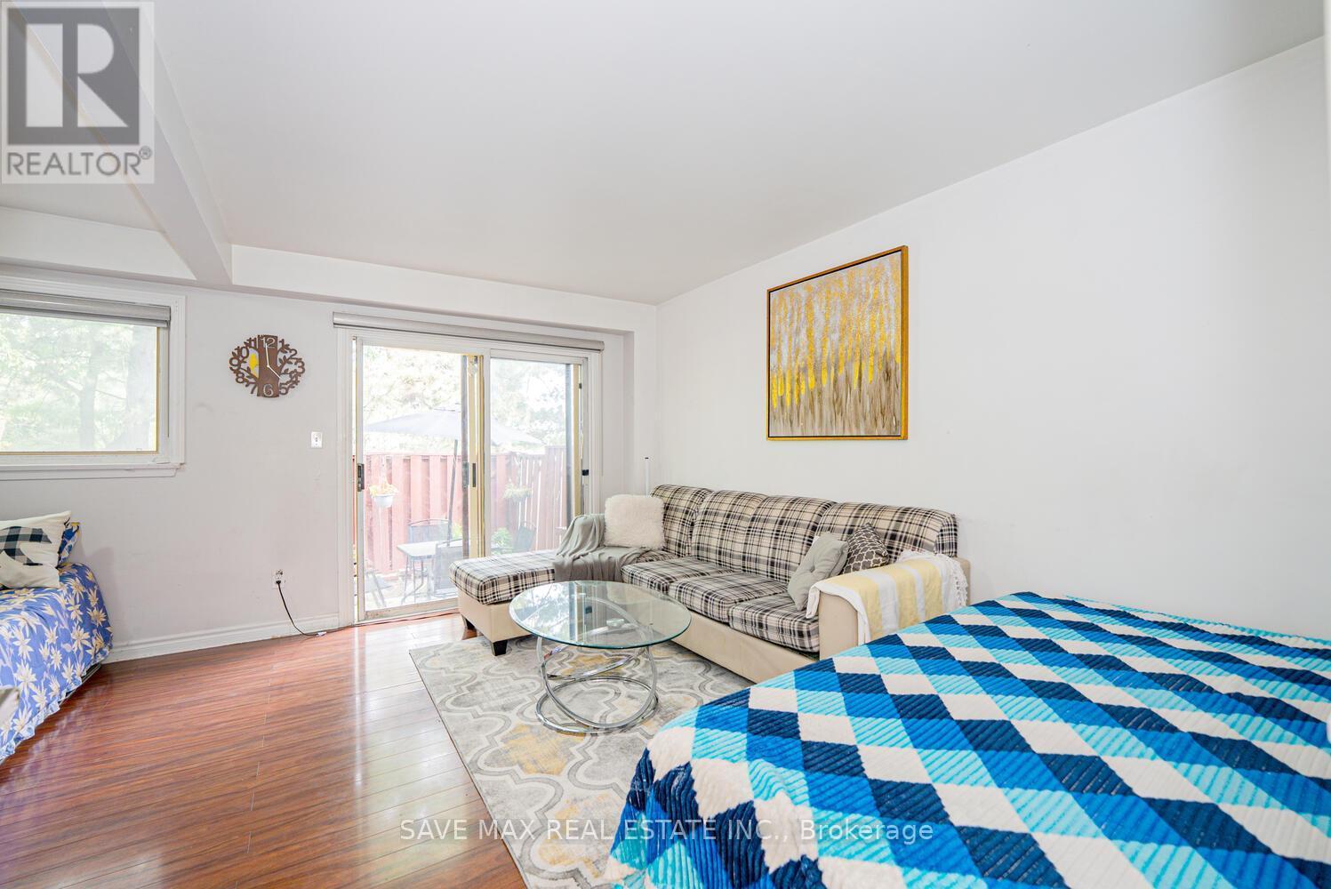 153 Fleetwood Crescent, Brampton, ON - Indoor Photo Showing Bedroom