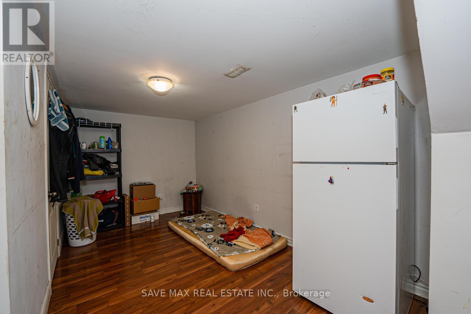 153 Fleetwood Crescent, Brampton, ON - Indoor