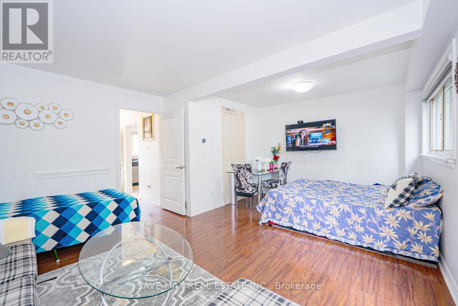 153 Fleetwood Crescent, Brampton, ON - Indoor Photo Showing Bedroom