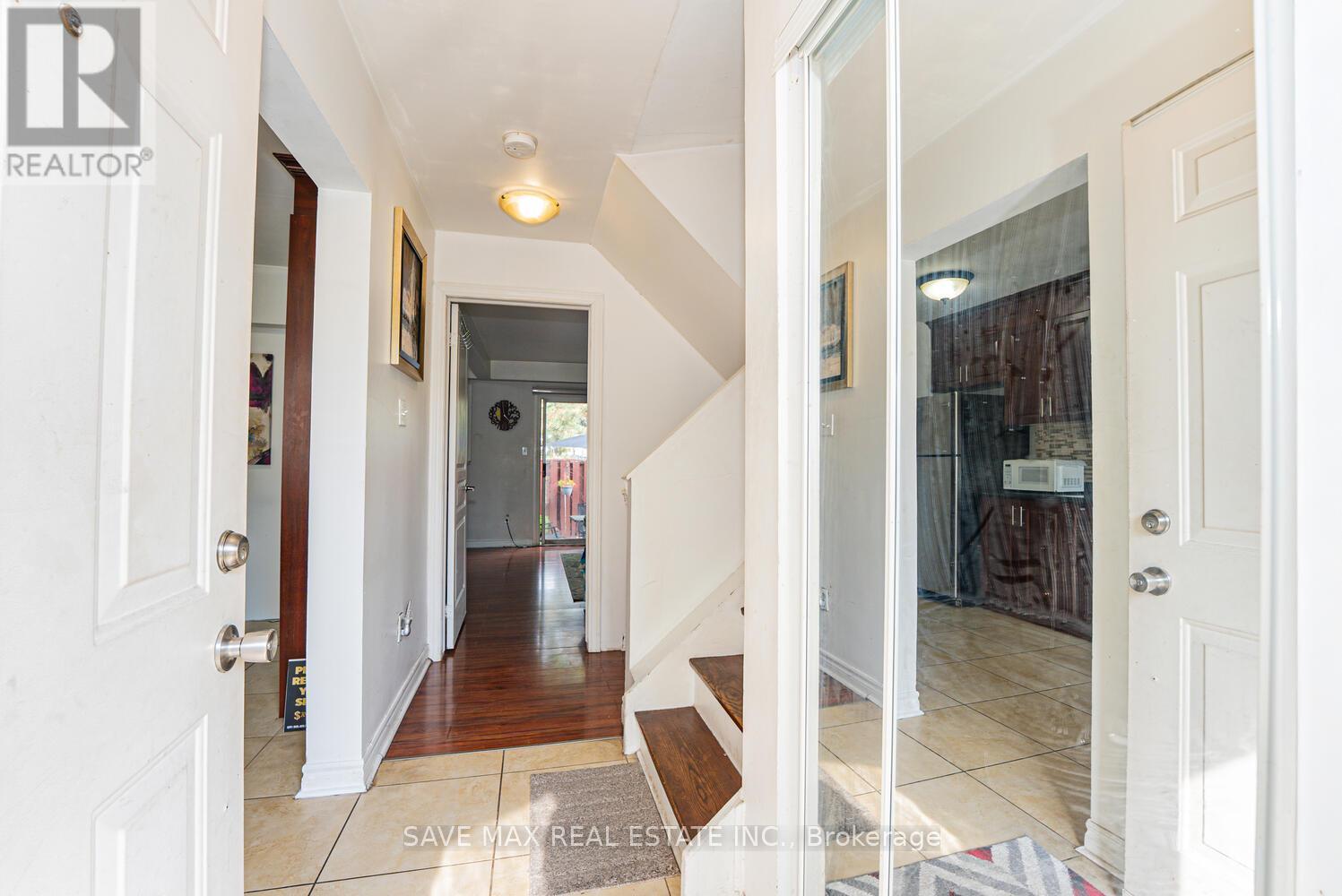 153 Fleetwood Crescent, Brampton, ON - Indoor Photo Showing Other Room