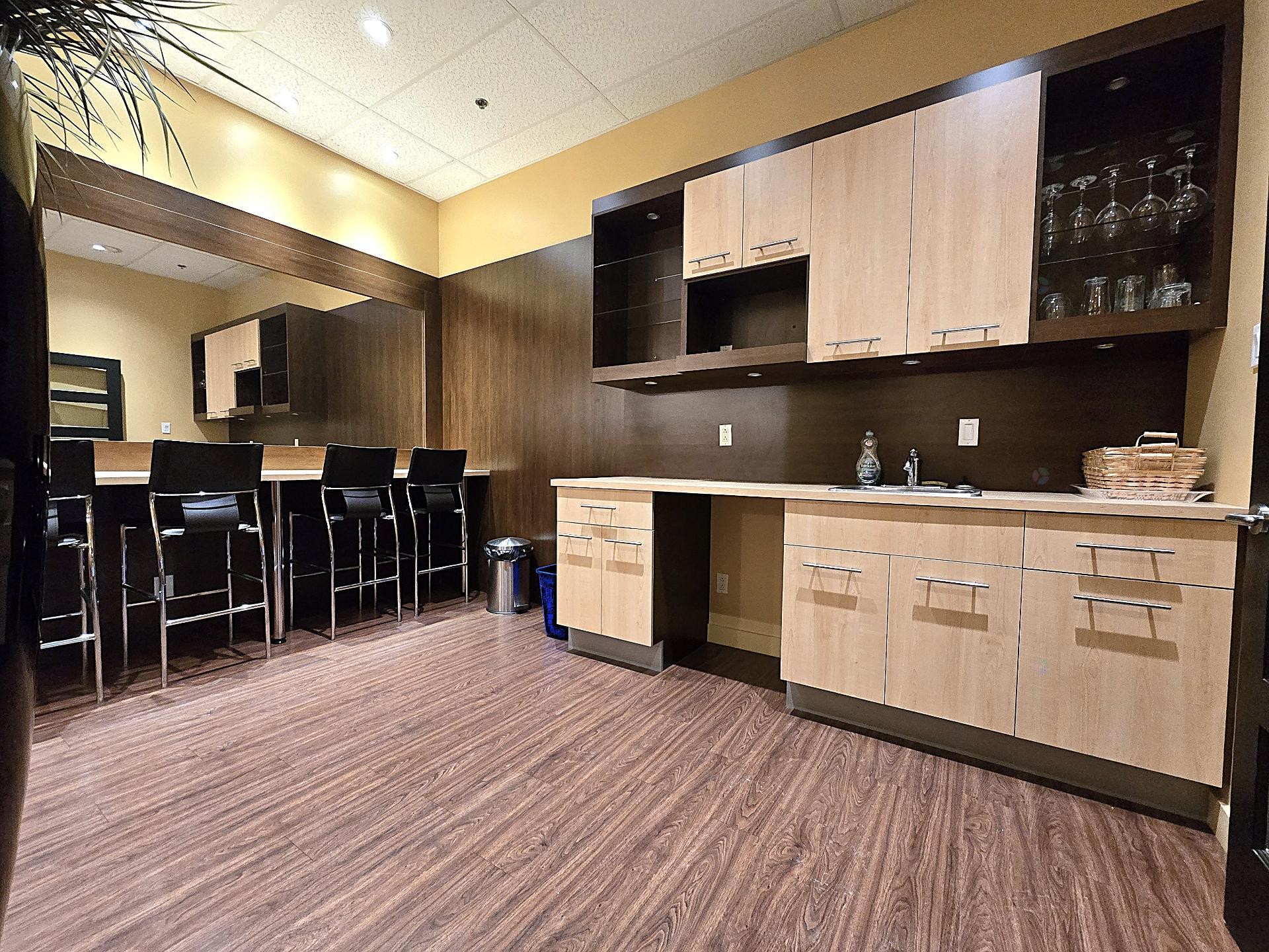 Kitchen - 4629 Rue Louis-B.-Mayer, Laval (Chomedey), QC - Indoor