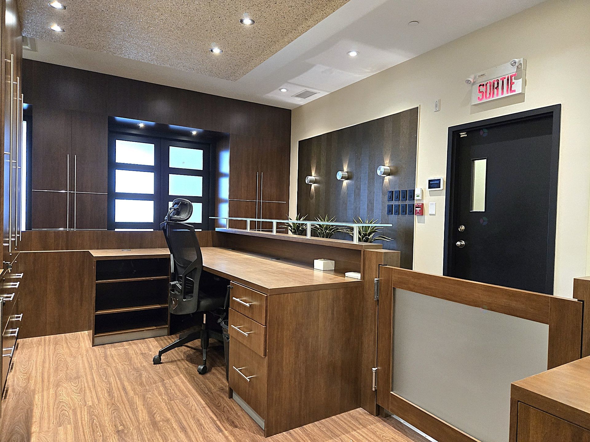 Reception - 4629 Rue Louis-B.-Mayer, Laval (Chomedey), QC - Indoor Photo Showing Office