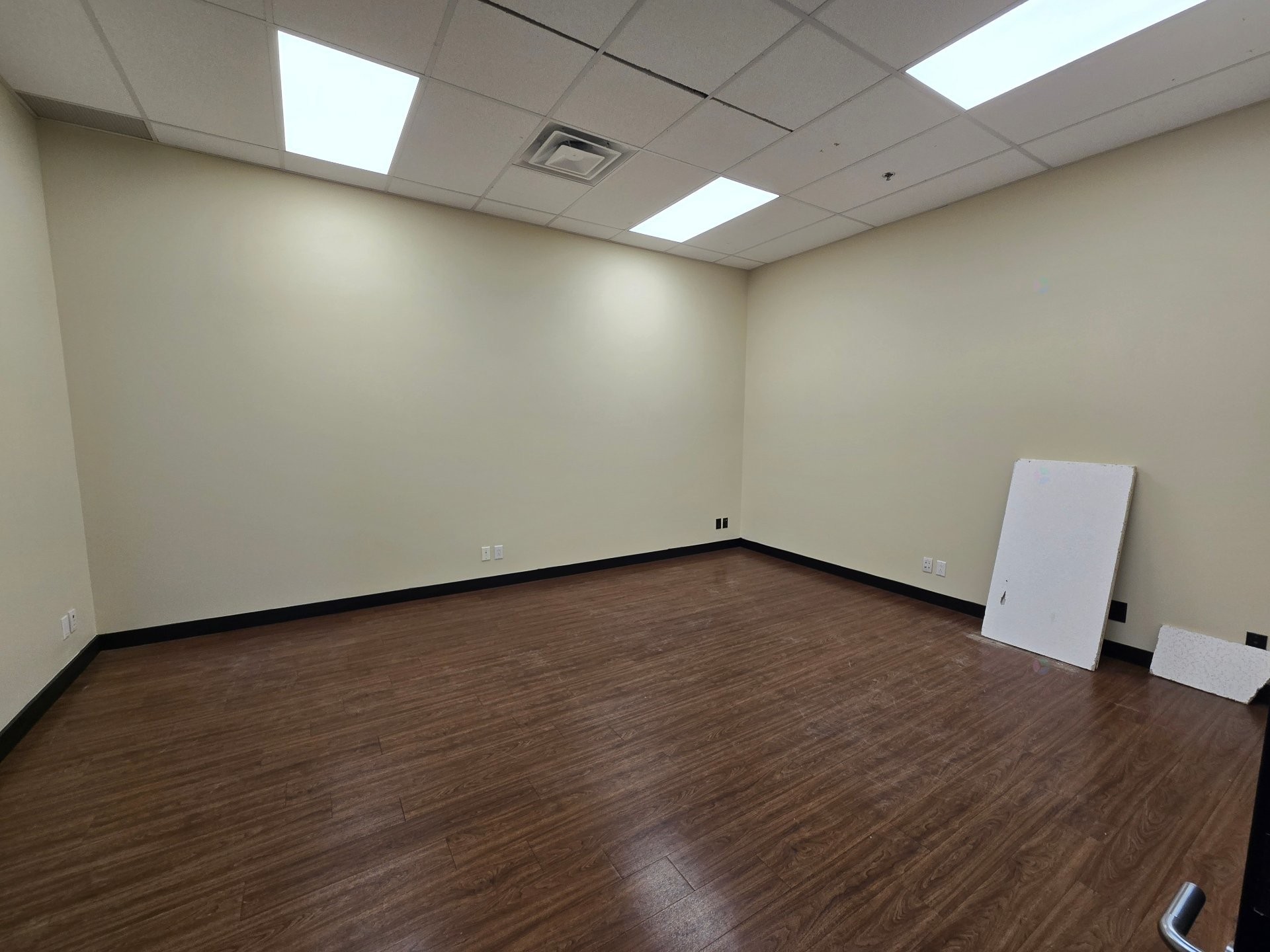 Office - 4629 Rue Louis-B.-Mayer, Laval (Chomedey), QC - Indoor Photo Showing Other Room