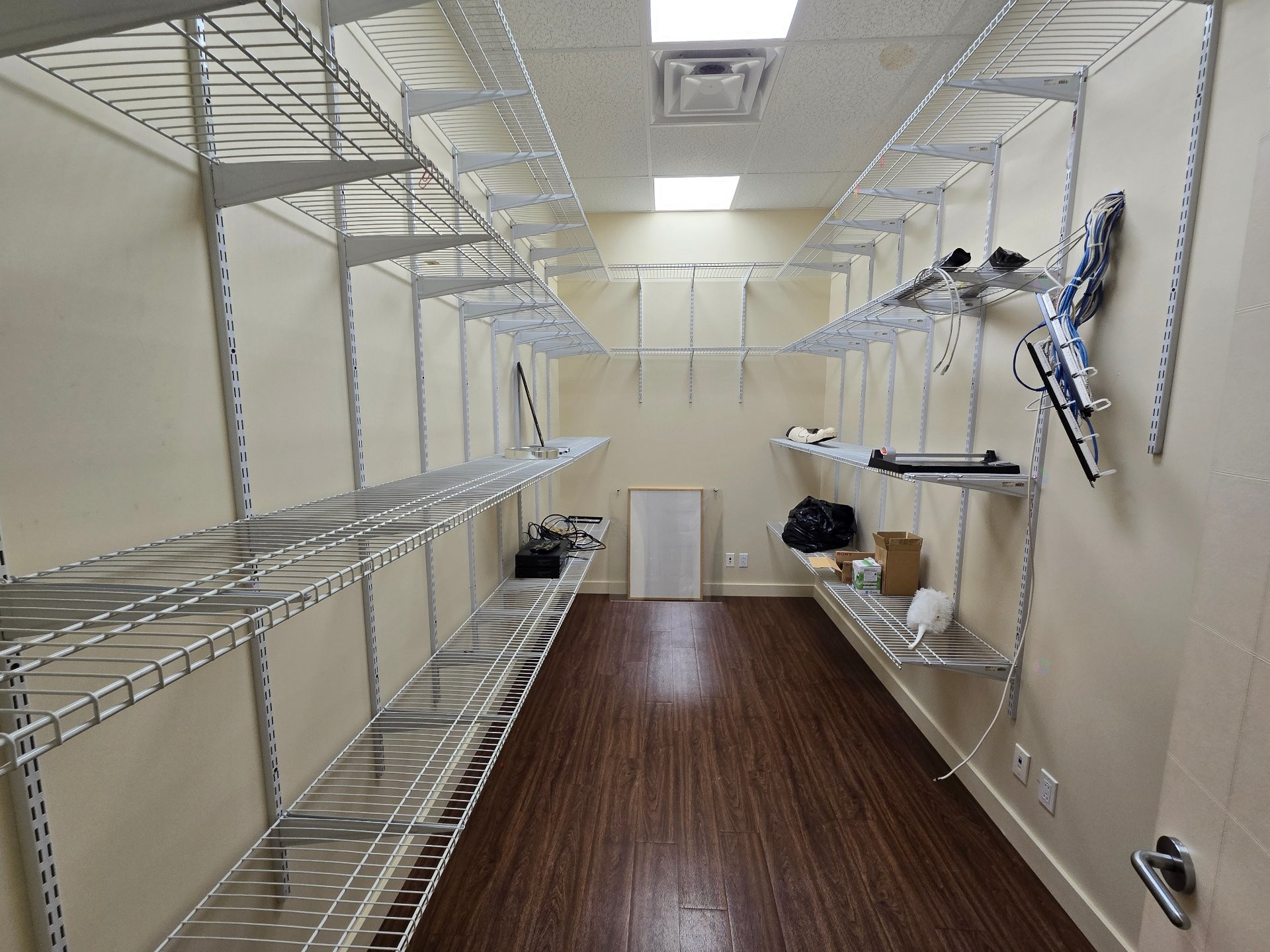 Storage - 4629 Rue Louis-B.-Mayer, Laval (Chomedey), QC - Indoor Photo Showing Other Room