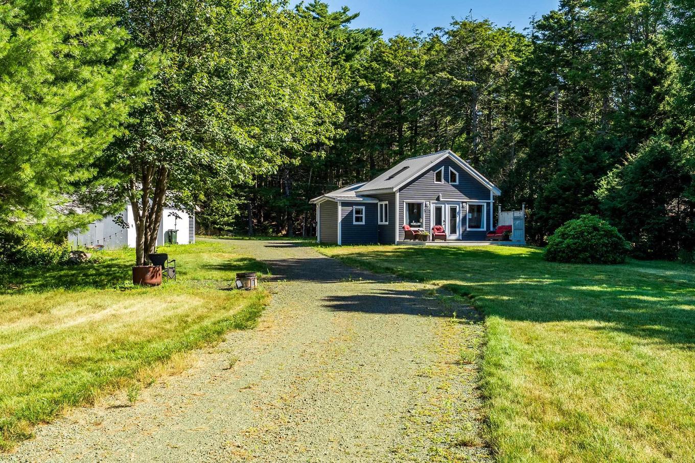412 Double Lake Road, North Range, NS