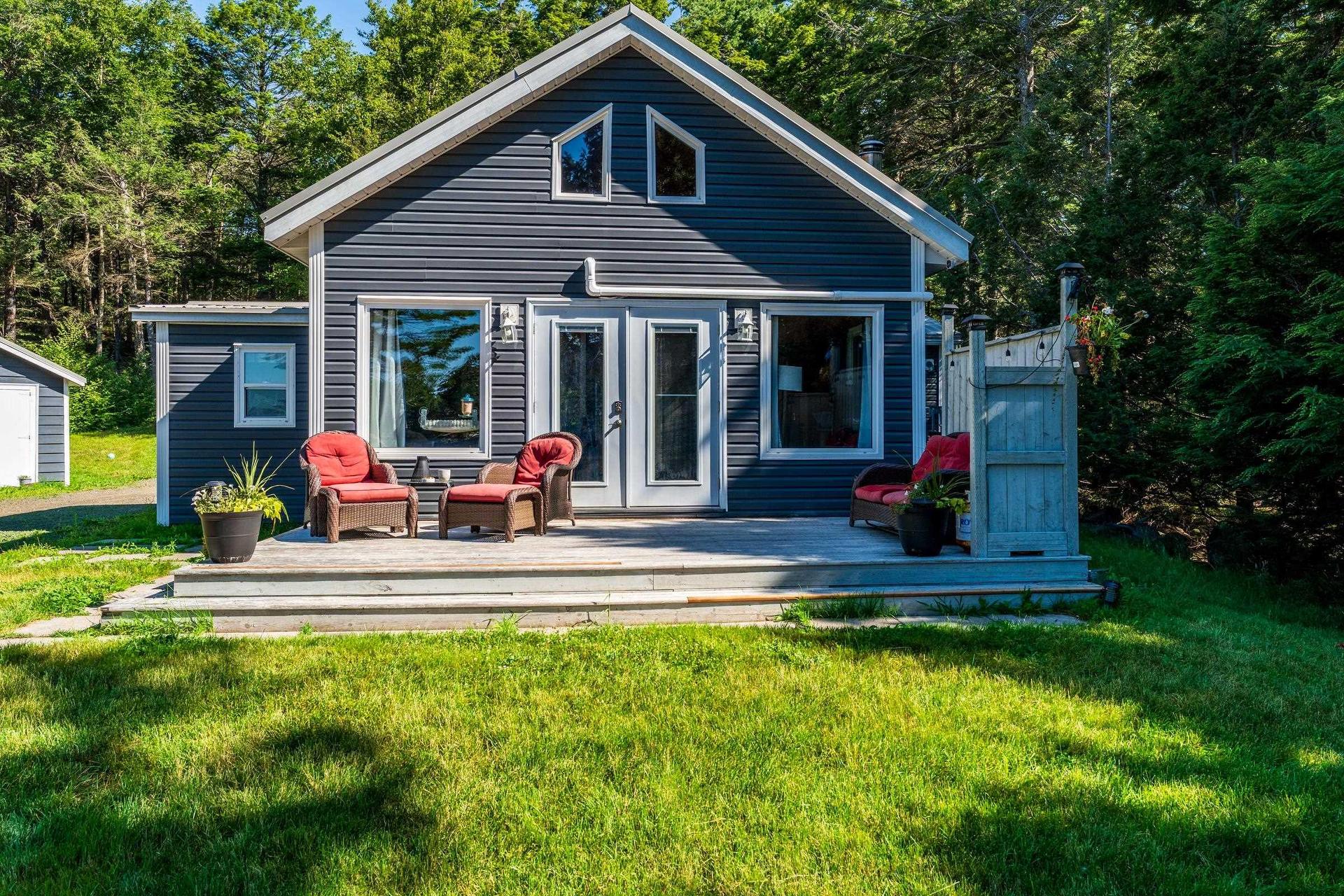 412 Double Lake Road, North Range, NS