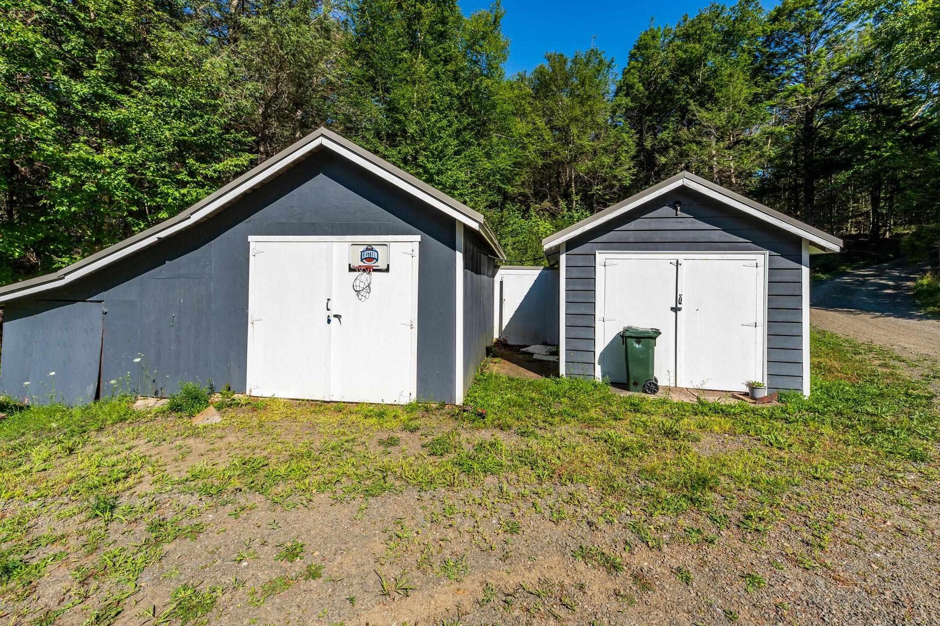 412 Double Lake Road, North Range, NS