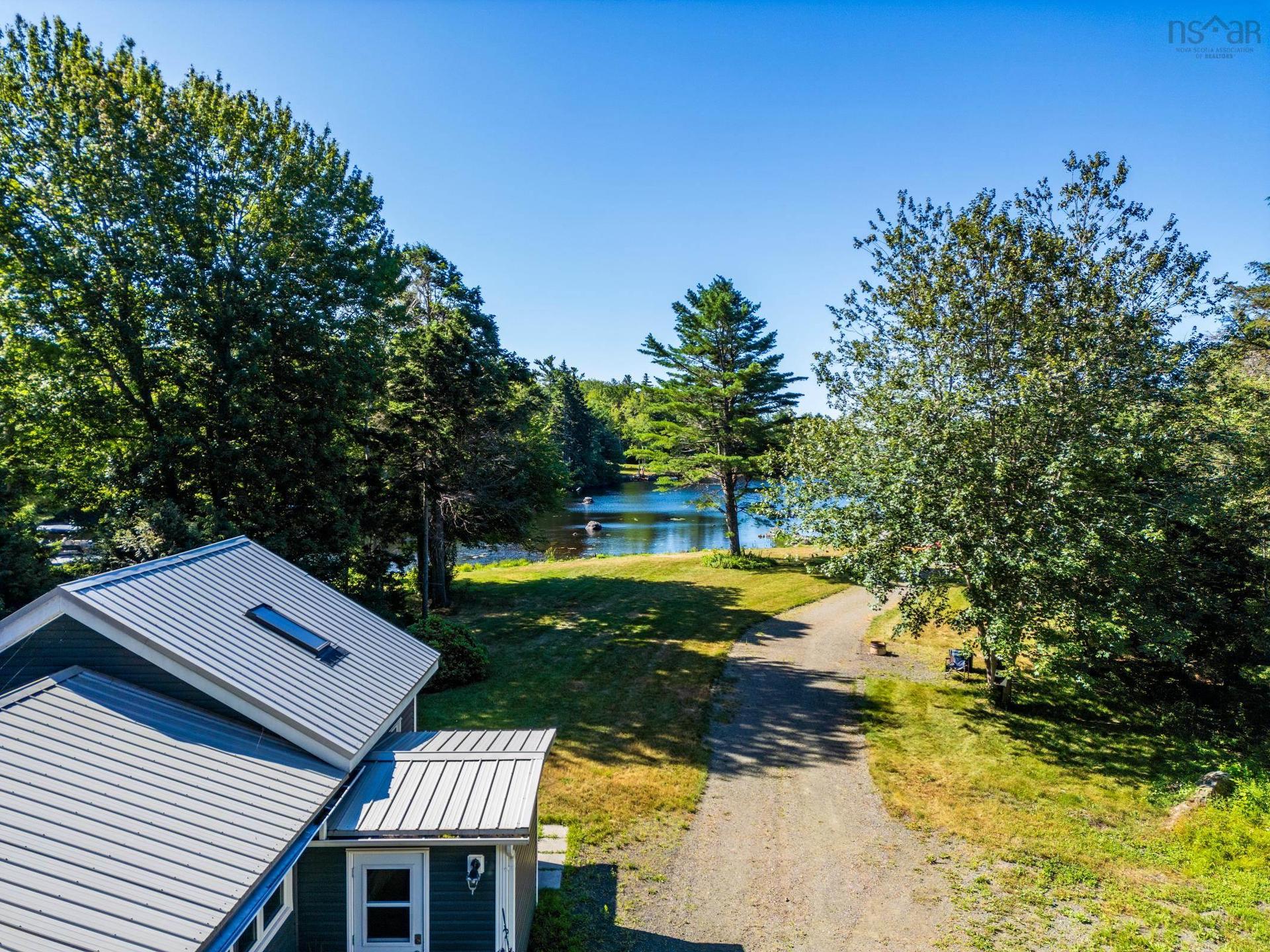 412 Double Lake Road, North Range, NS