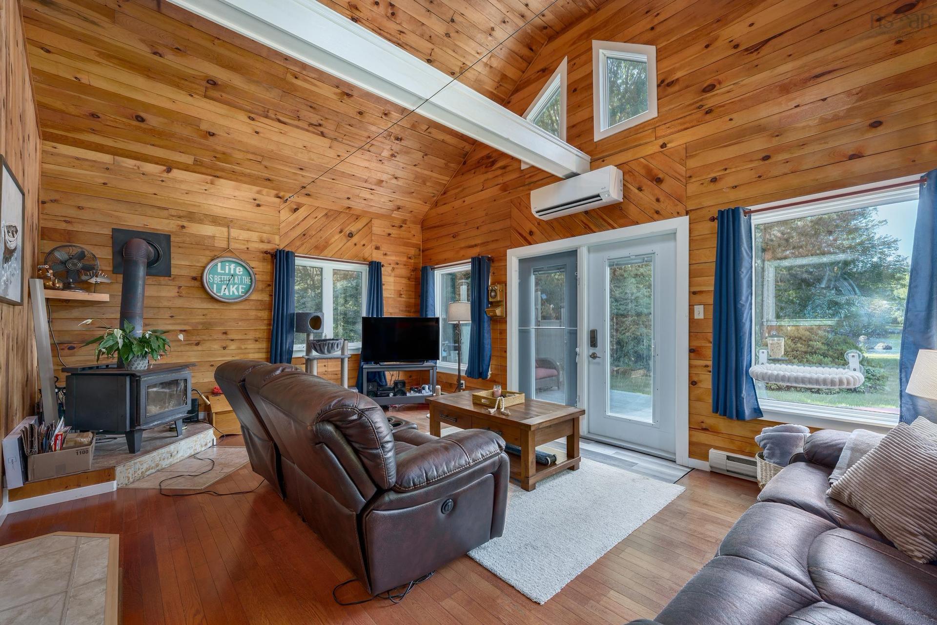 412 Double Lake Road, North Range, NS