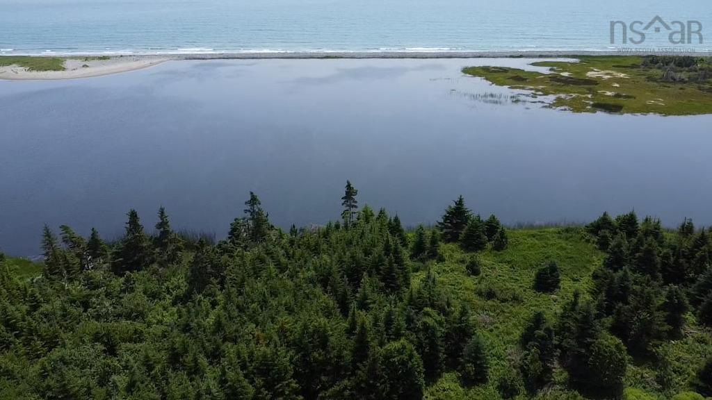 31 Kaakwogook Way, Clam Bay, NS