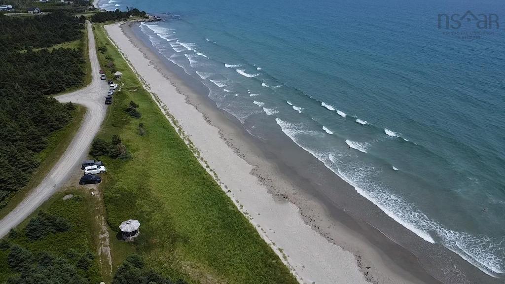 31 Kaakwogook Way, Clam Bay, NS